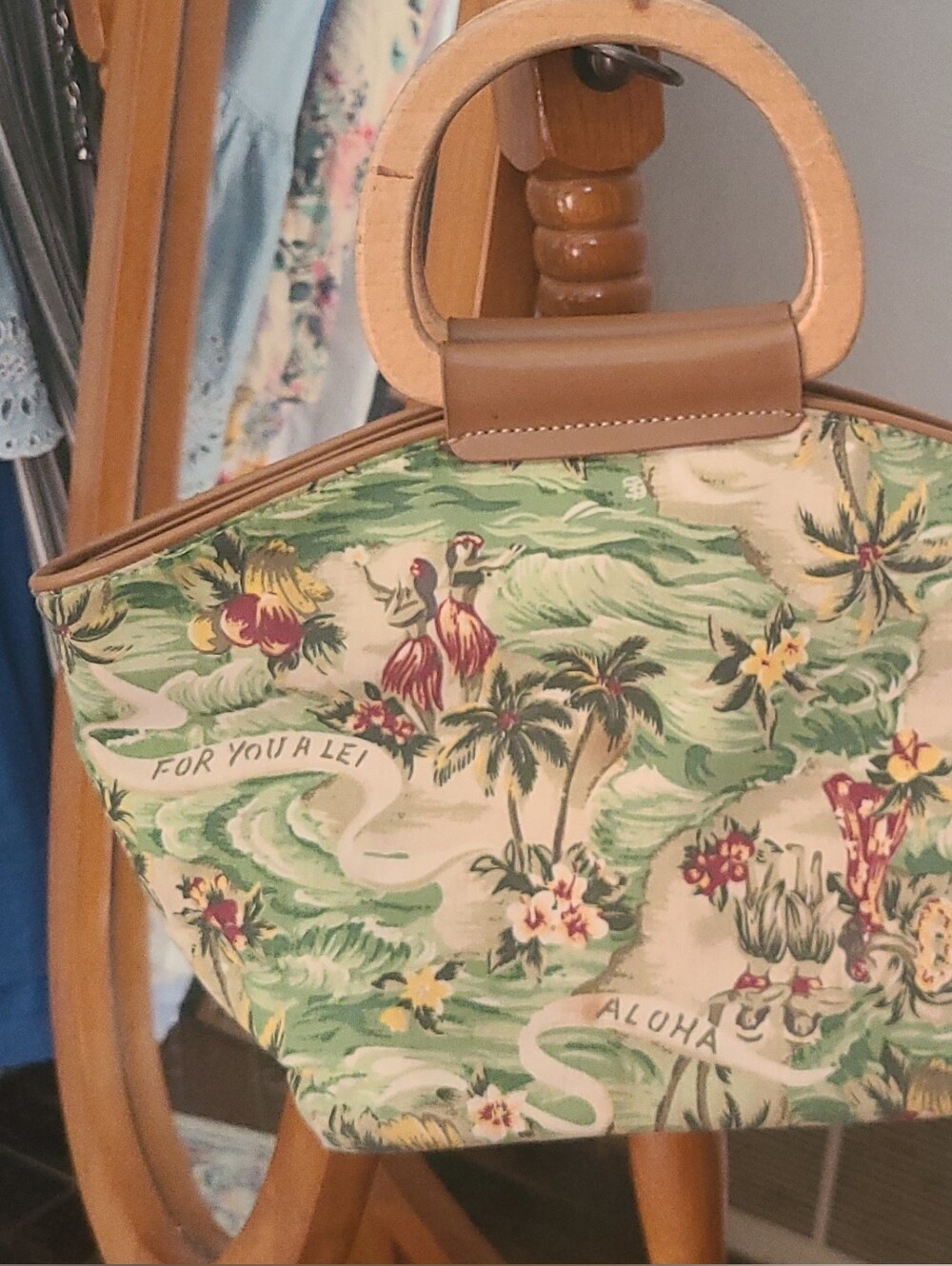 Relic Hawaiian Tropical Handbag Wooden Handles Aloha Hawaii Pineapple Purse